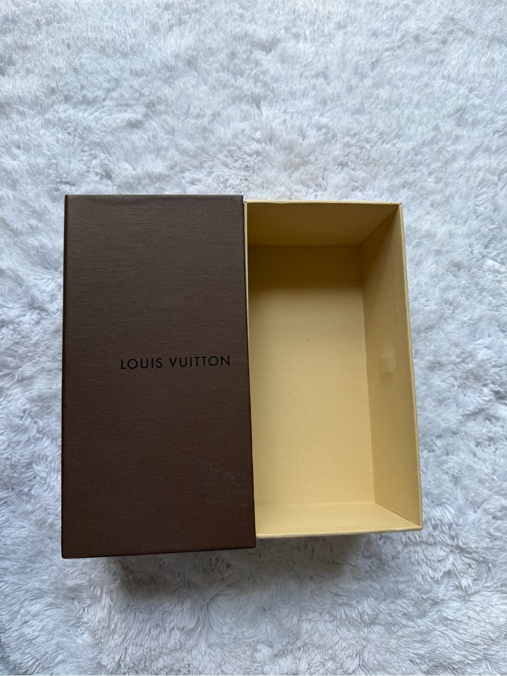 Louis Vuitton Accessory Box - Picture 6 of 9